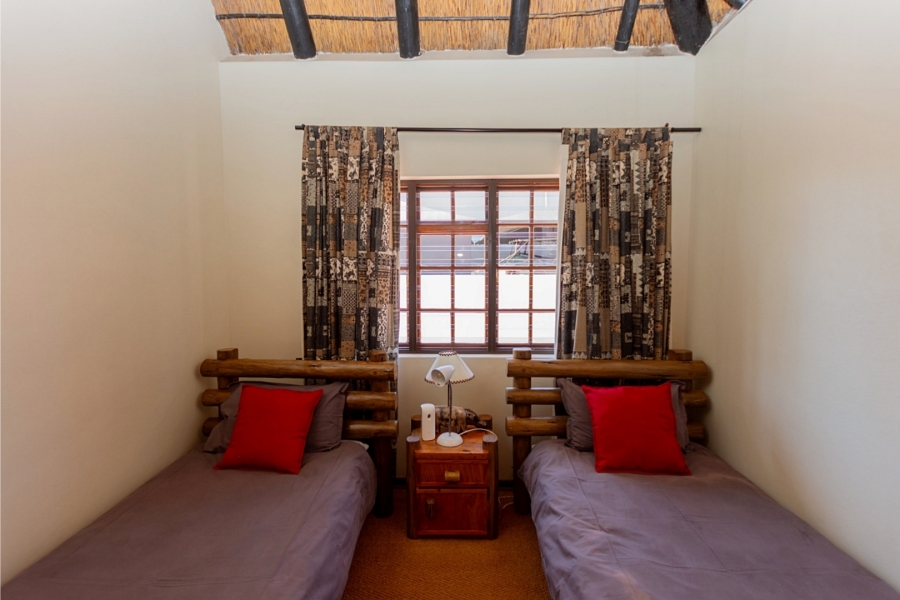 5 Bedroom Property for Sale in Myburgh Park Western Cape